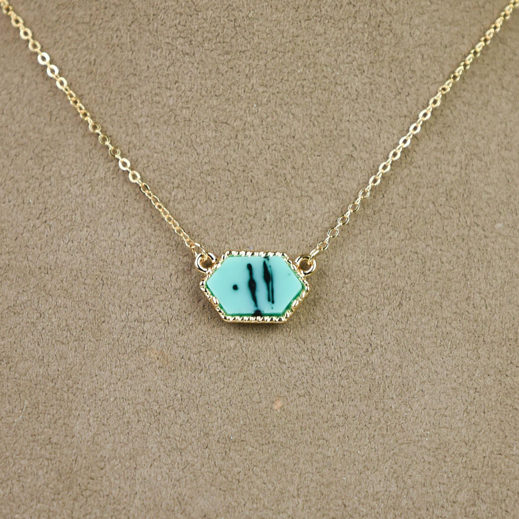 Annabelle Pendant Necklace with Gold Setting