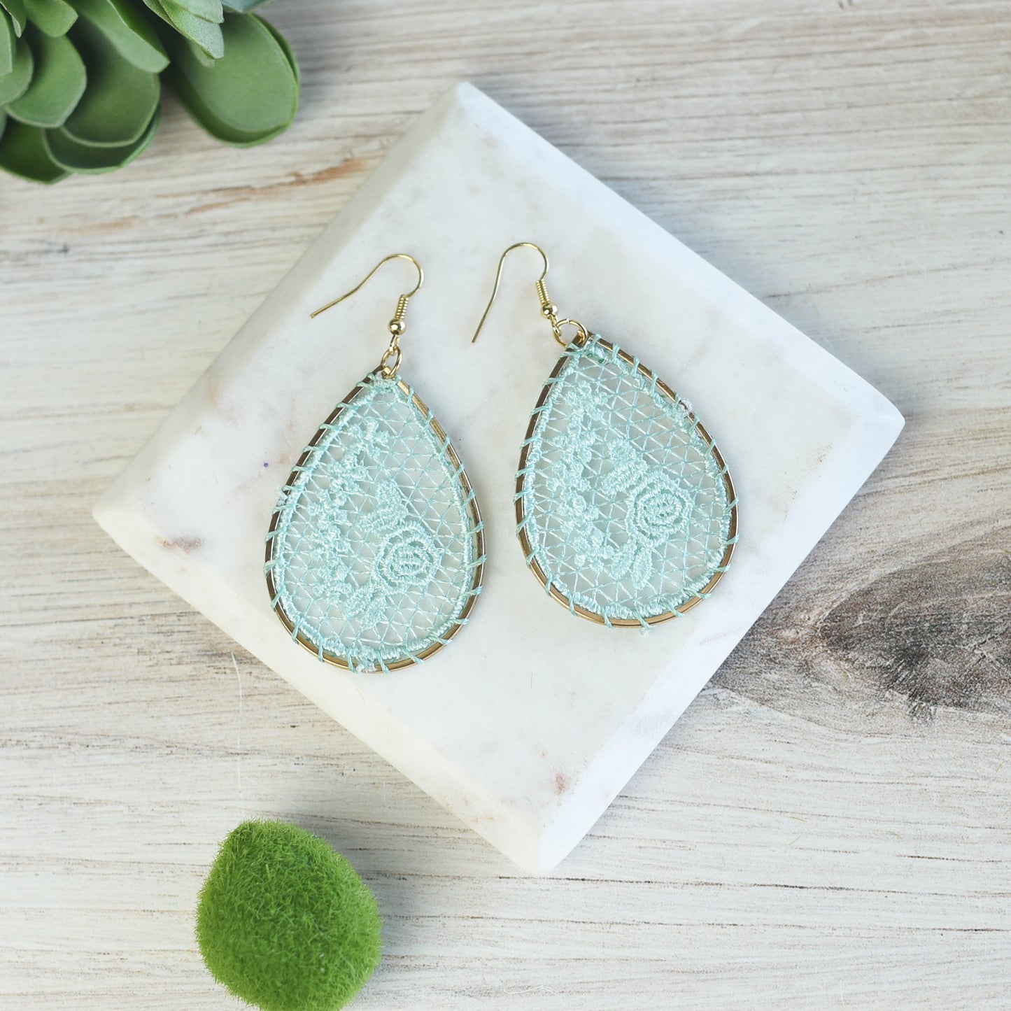 Lace Teardrop Dangle Earrings