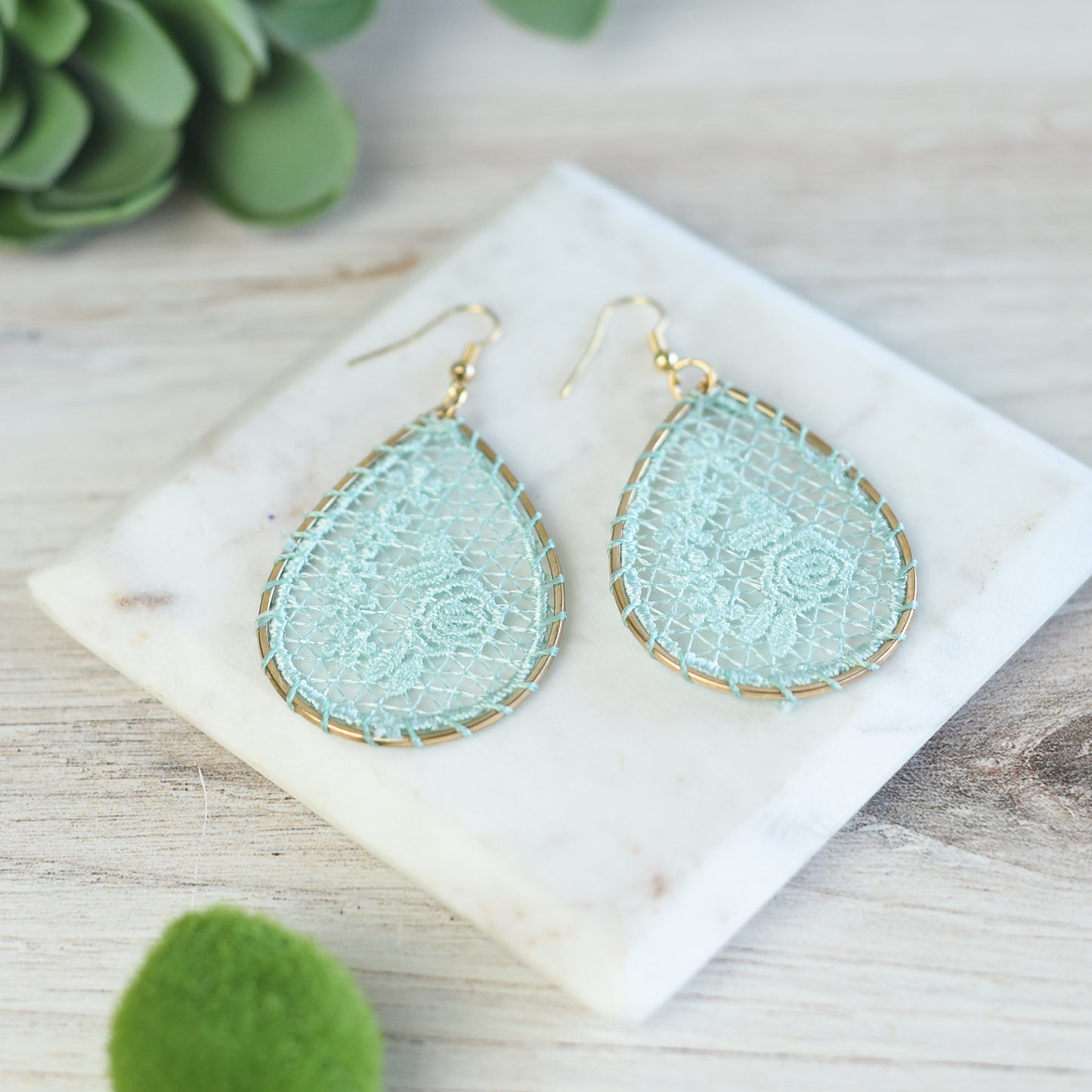 Lace Teardrop Dangle Earrings