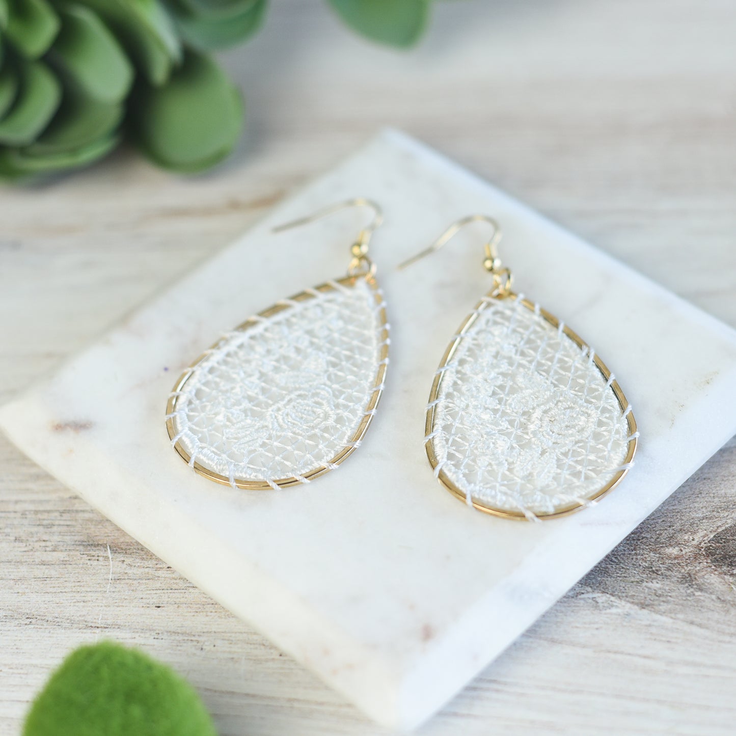 Lace Teardrop Dangle Earrings