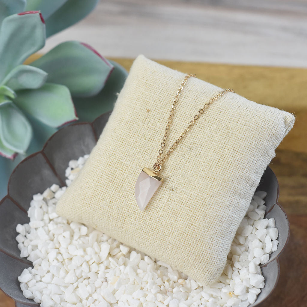 Natural Stone Tiger Tooth Pendant Necklace