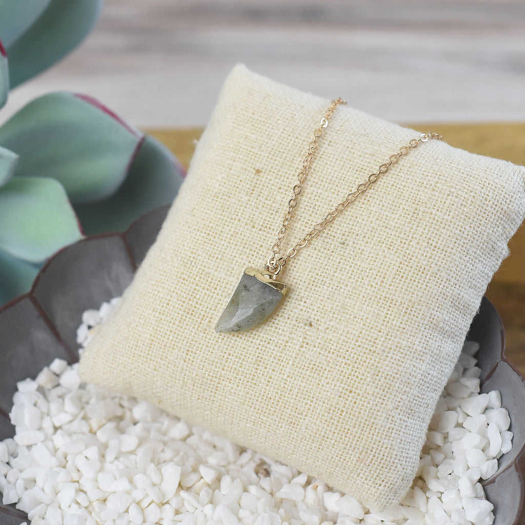 Natural Stone Tiger Tooth Pendant Necklace