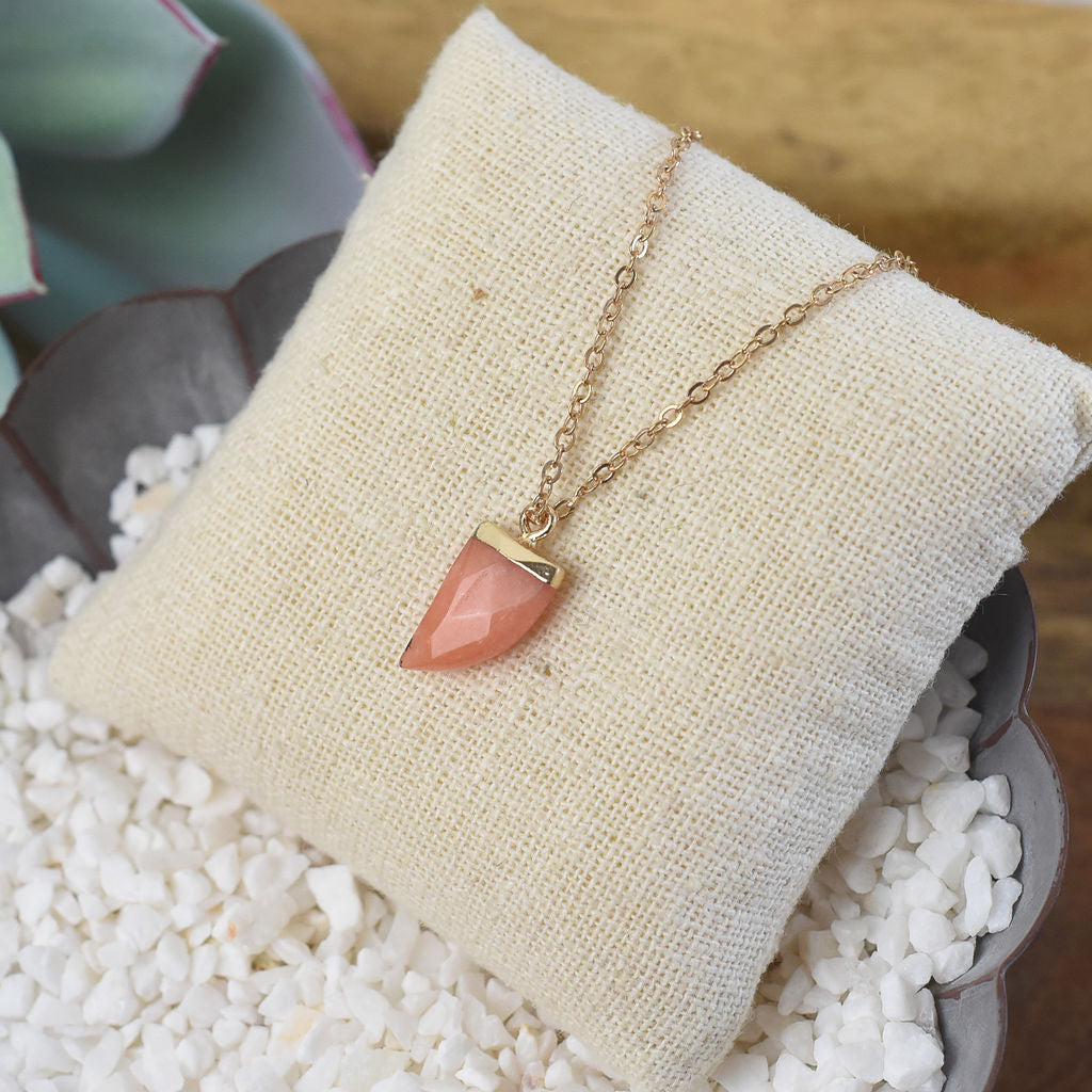Natural Stone Tiger Tooth Pendant Necklace