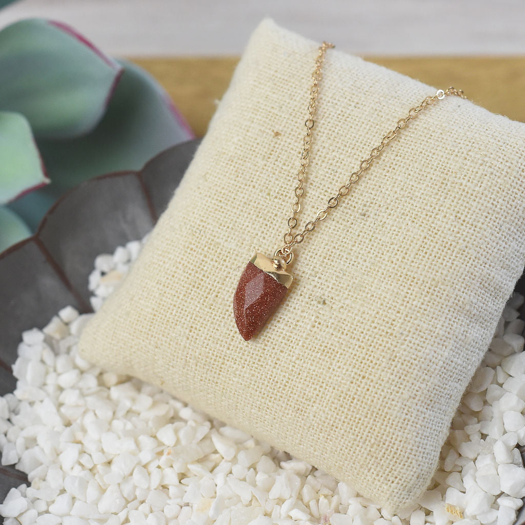 Natural Stone Tiger Tooth Pendant Necklace