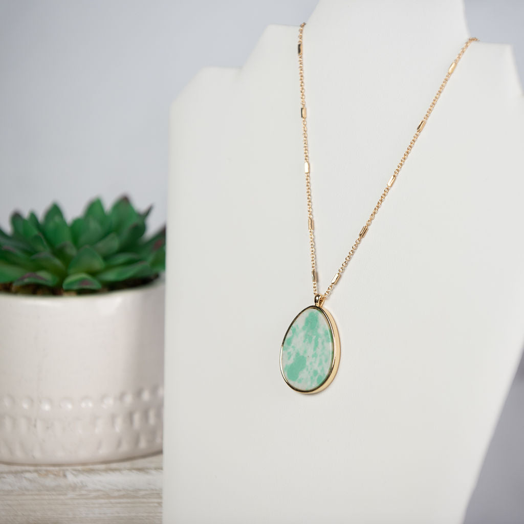 Willow Pendant Necklace