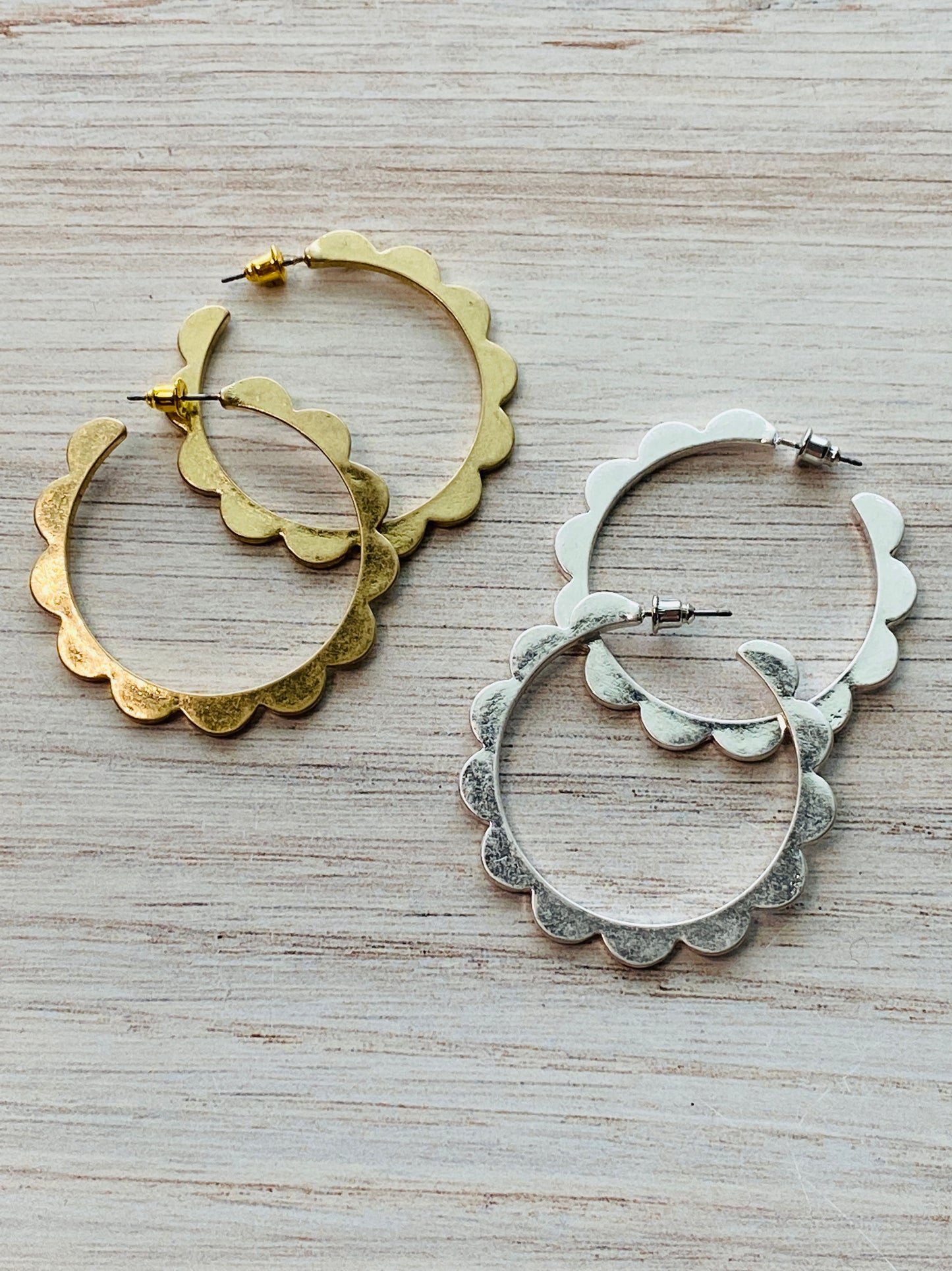 Sarah Scalloped Hoop Earrings