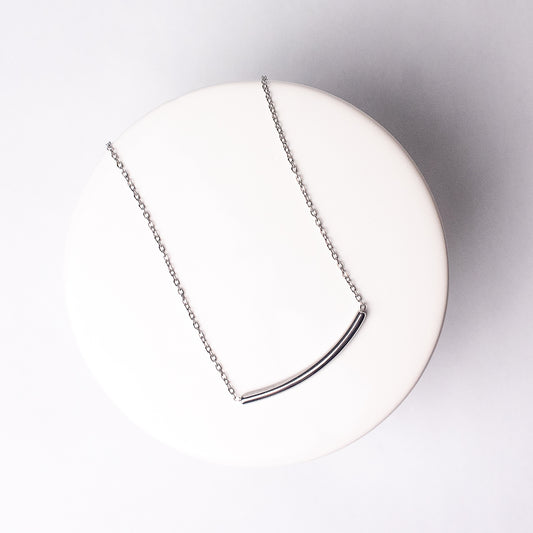 Curved Bar Necklace in Silver