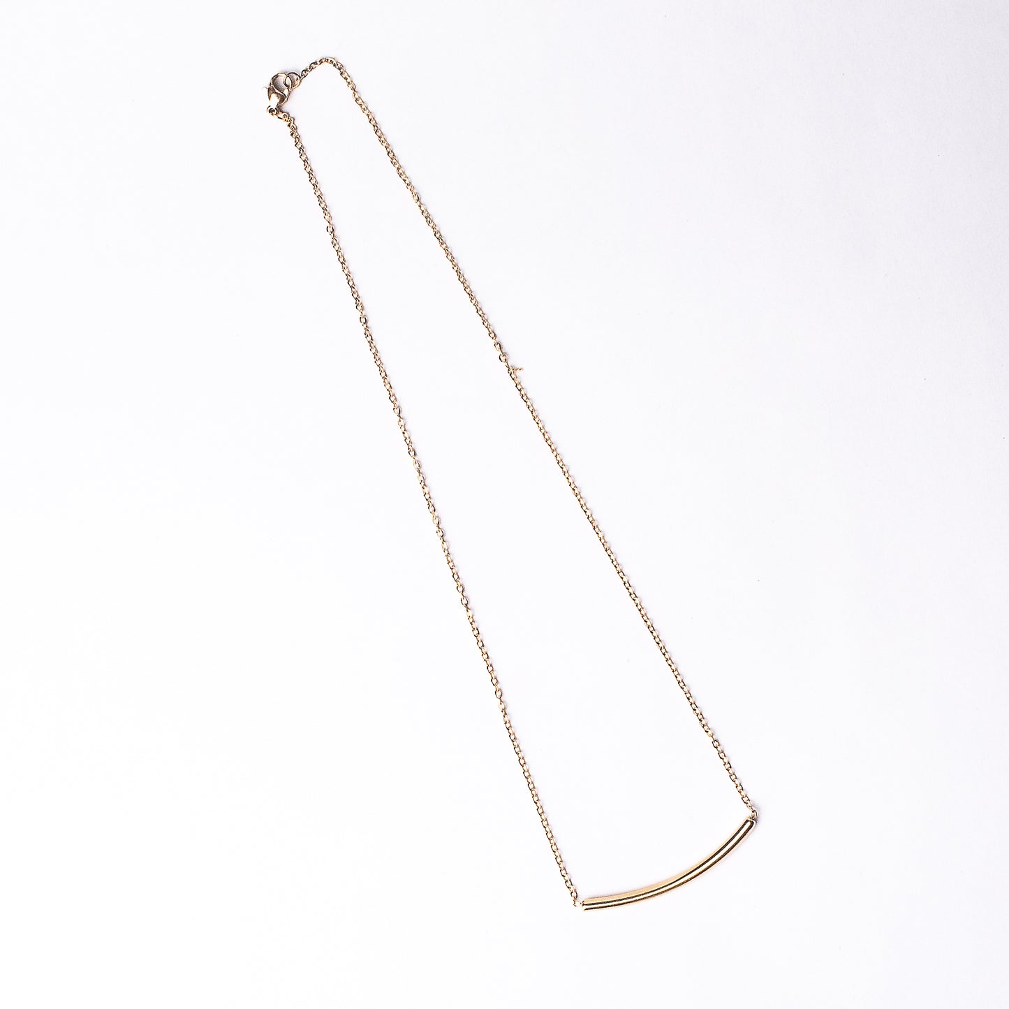 Curved Bar Necklace in Gold