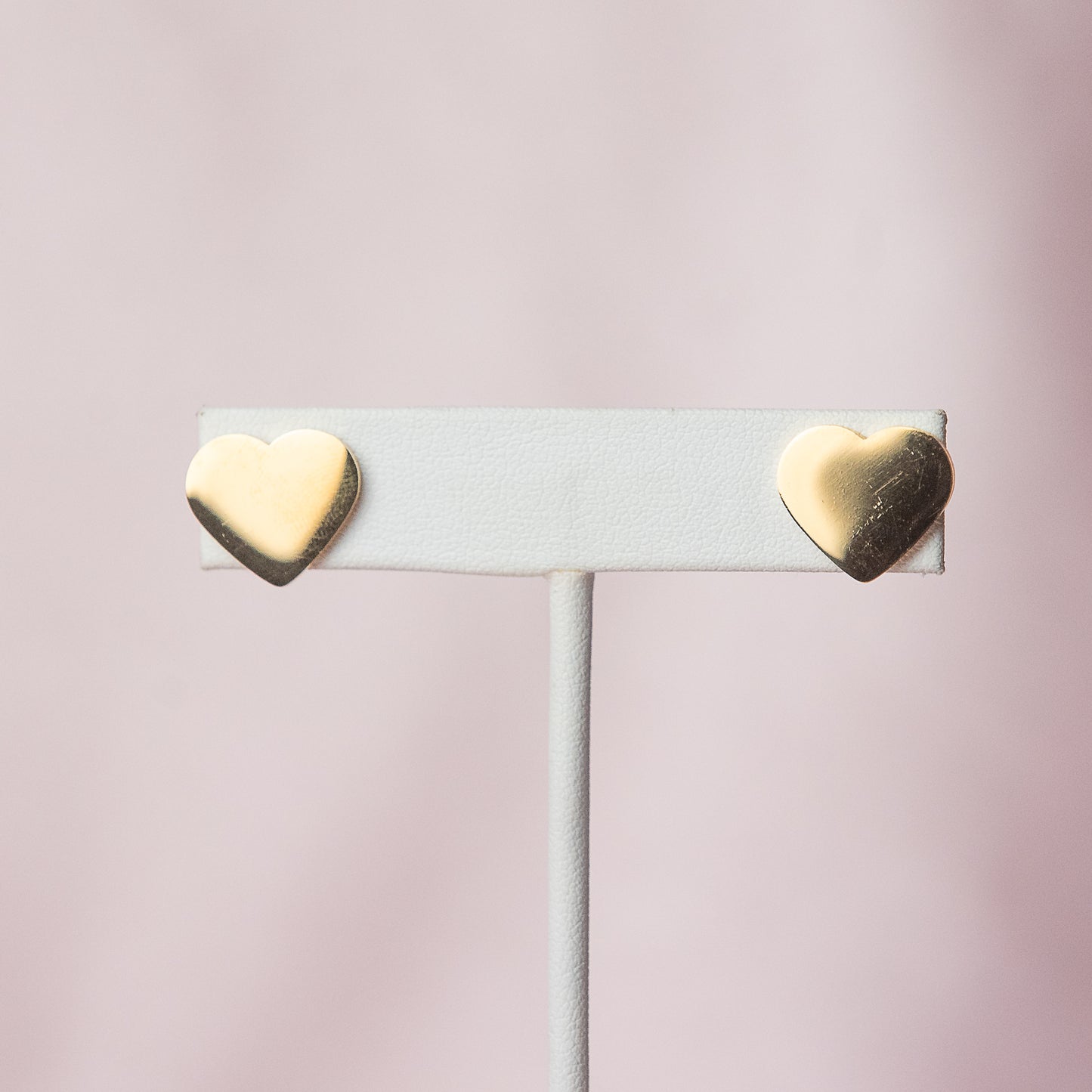 Luxe Heart Studs in Gold